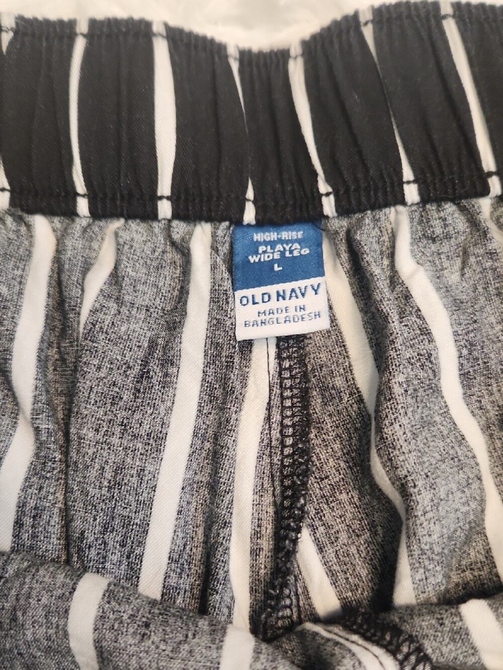 Old Navy Light Weight Black and White Striped Wide-Leg Pants - Picture 2 of 3